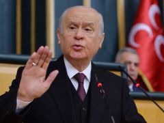 Devlet Bahçeli’den Kabe’ye Yapılan Hakarete Tepki
