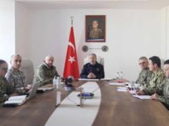 Bakan Akar’dan: ‘Asker Kışladan Geç Çıkarıldı’ Sözlerine Tepki