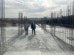 Erbaa Kaymakamı İ. Altan Demirayak Okul İnşaatlarını Yerinde İnceledi
